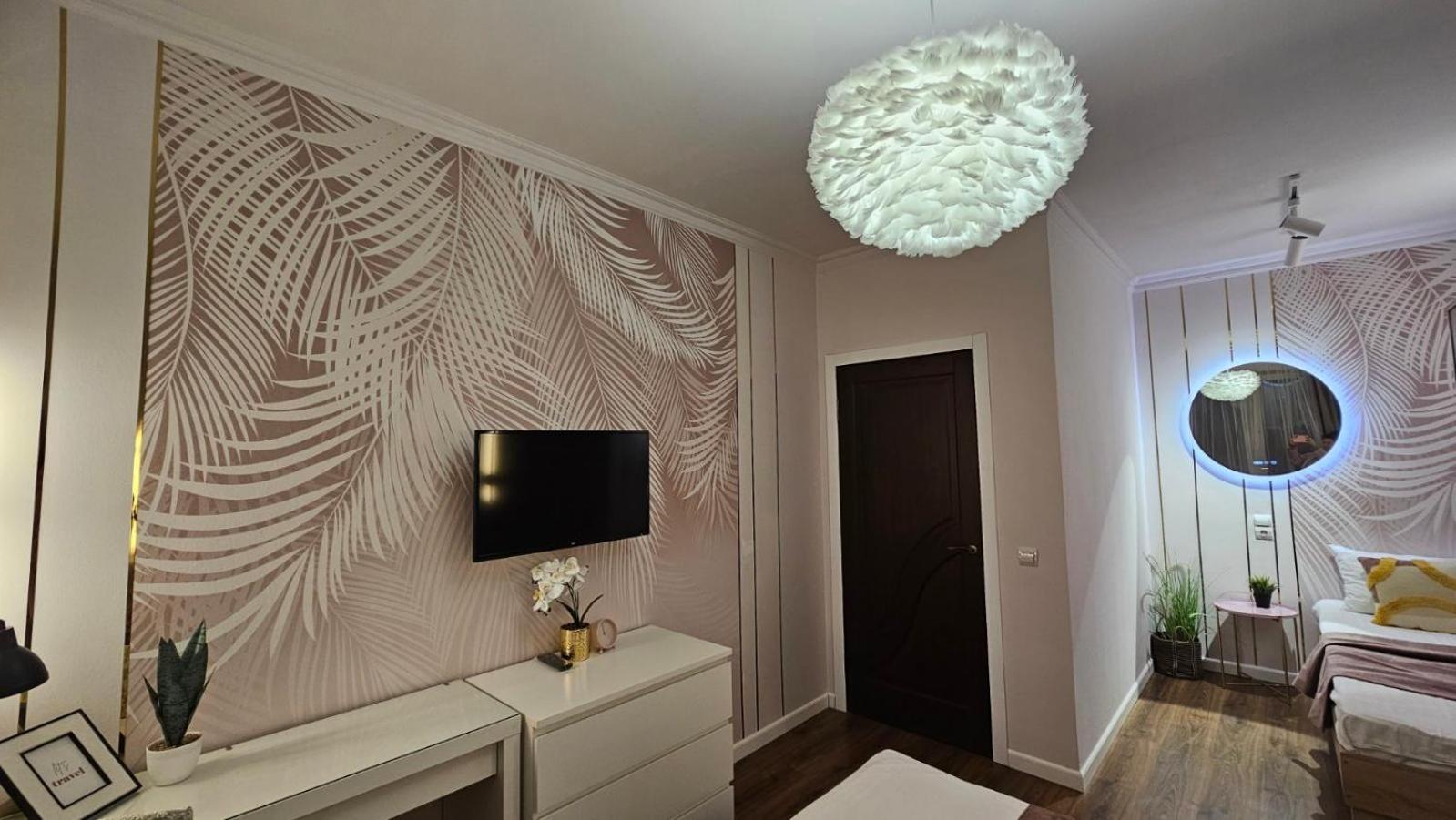 Soft Pink Apartment Munkács Kültér fotó
