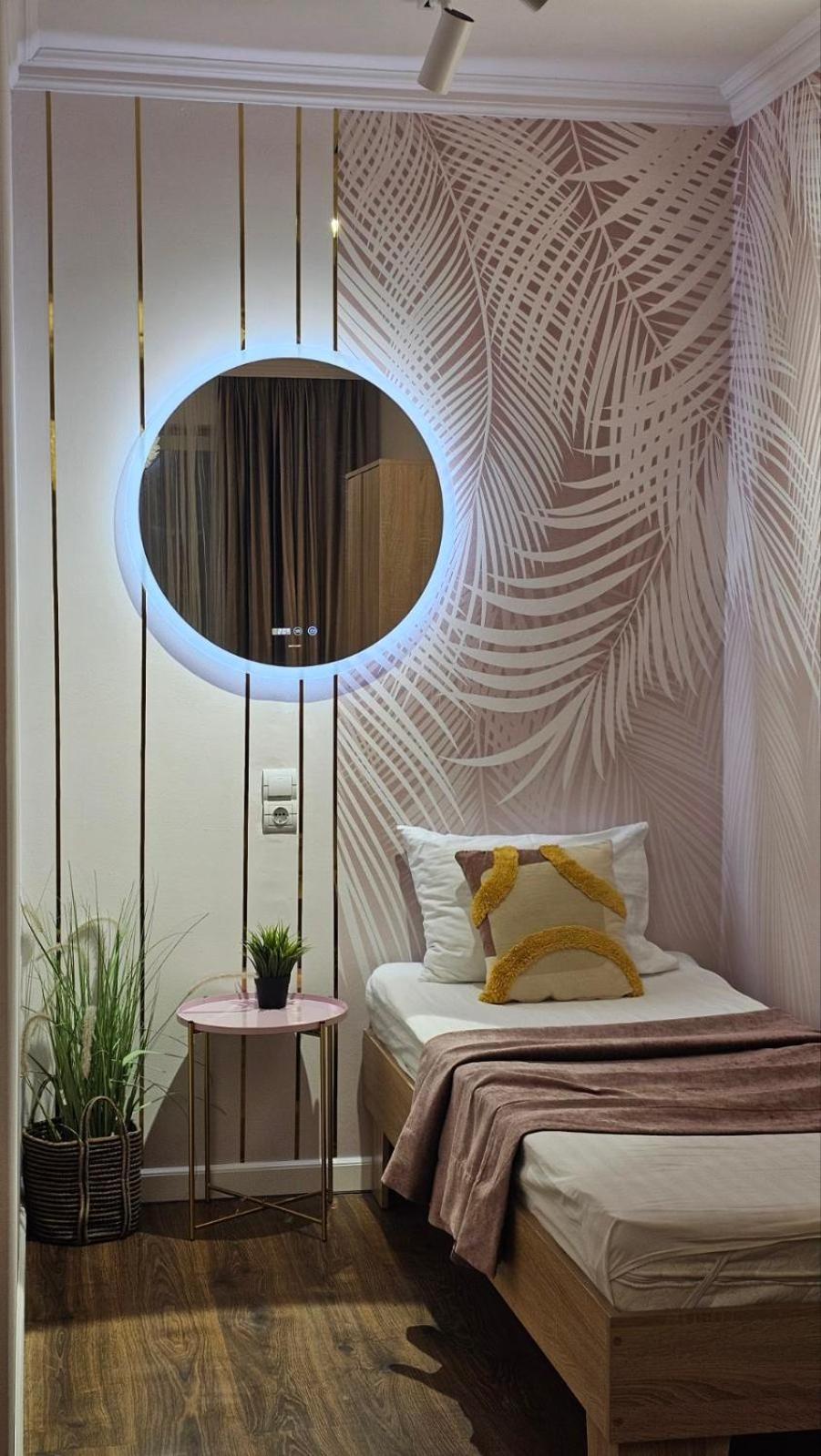 Soft Pink Apartment Munkács Kültér fotó